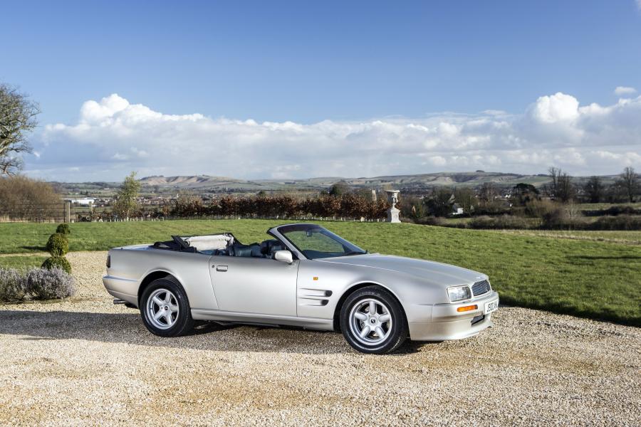  Aston Martin Virage Volante 1992 года  (UK) (фото 1 из 24)